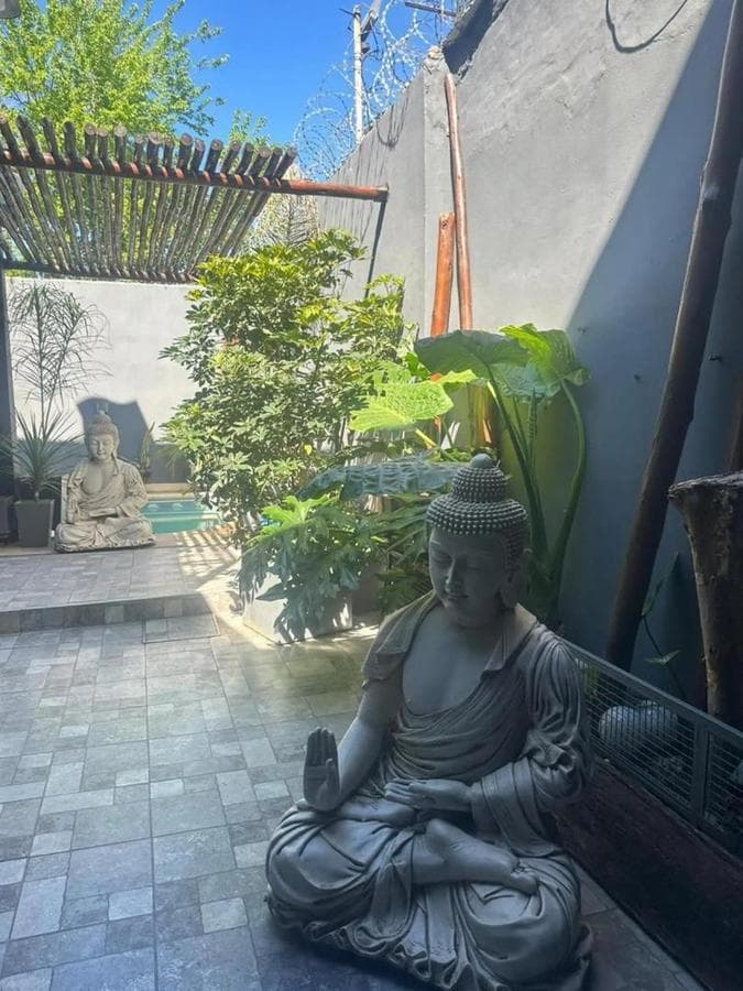 5-ROOM HOUSE FOR SALE WITH COMMERCIAL SPACE IN MORENO