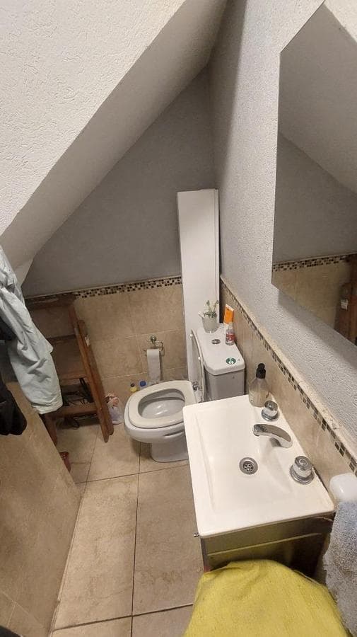 Apartment in Castelar 2 with a garage and terrace-balcony.