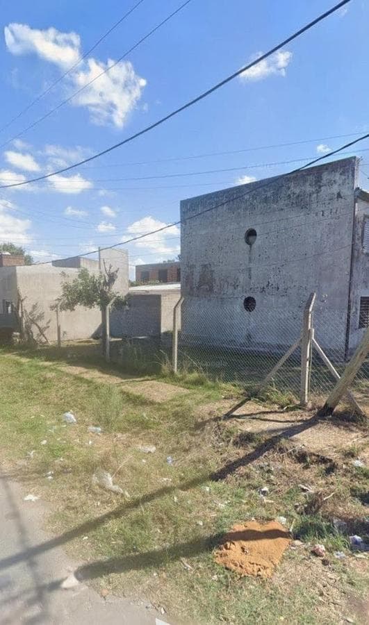PH in Los Hornos | Garage | Potential for 2 Bedrooms