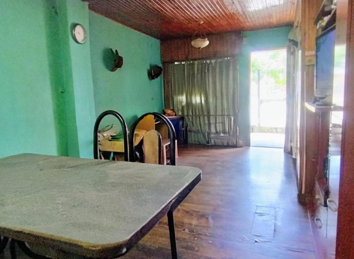 3-ROOM HOUSE FOR SALE WITH RENTAL APARTMENTS IN MORENO