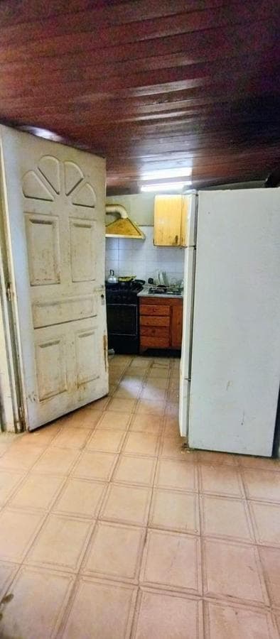 3-ROOM HOUSE FOR SALE WITH RENTAL APARTMENTS IN MORENO