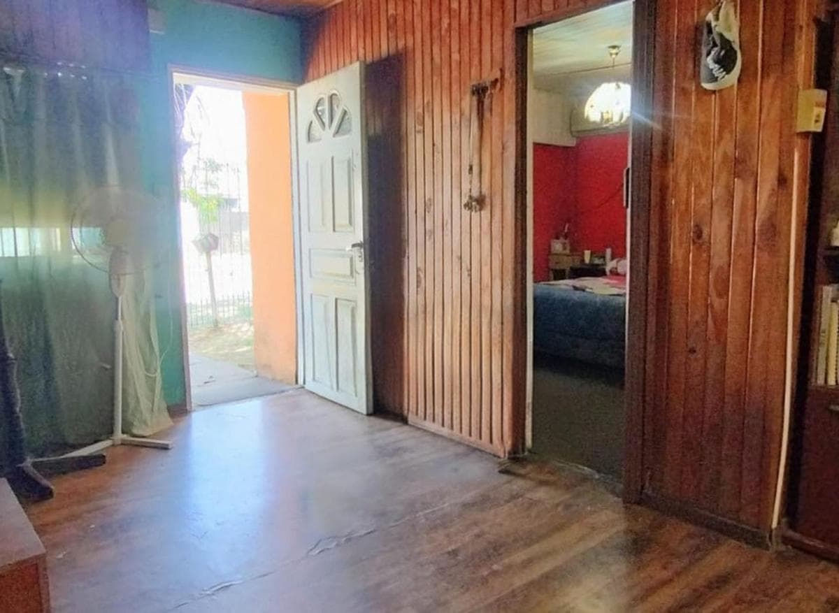 3-ROOM HOUSE FOR SALE WITH RENTAL APARTMENTS IN MORENO
