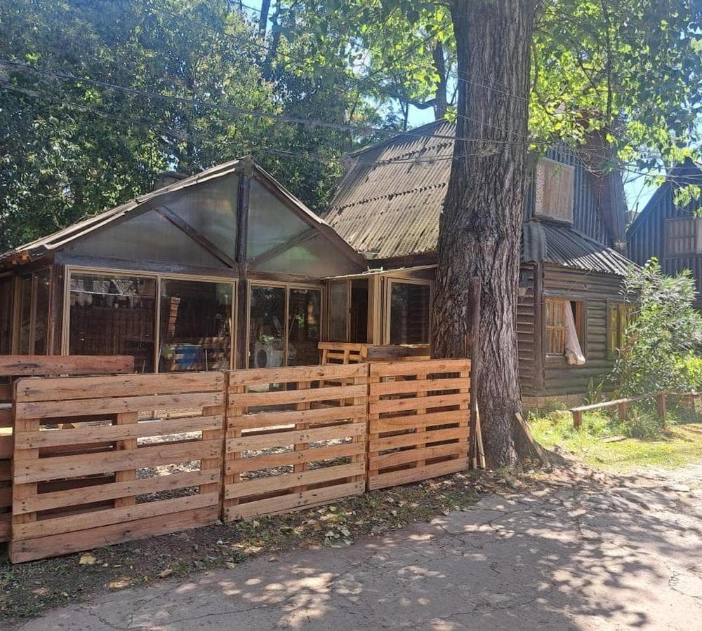 COTTAGE-STYLE HOUSE FOR SALE IN THE LAS ACACIAS GATED COMMUNITY, LA REJA