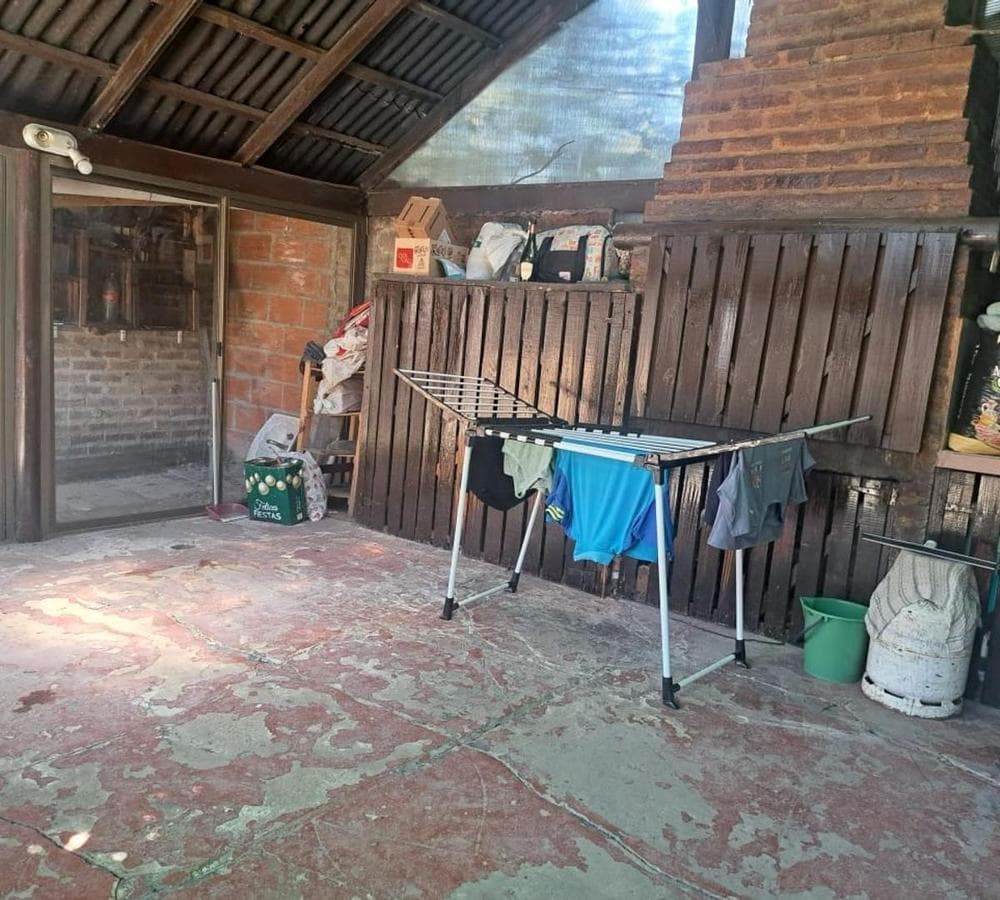 COTTAGE-STYLE HOUSE FOR SALE IN THE LAS ACACIAS GATED COMMUNITY, LA REJA