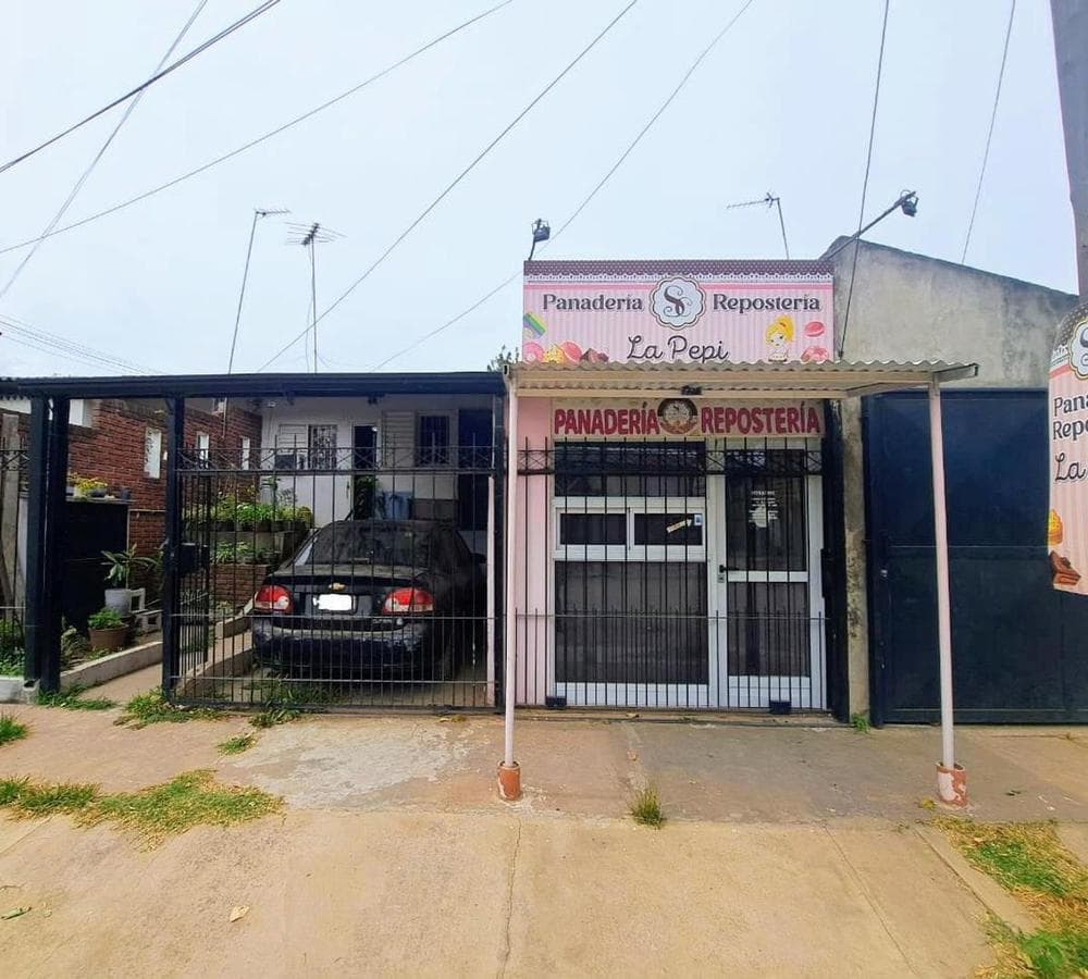 4-ROOM HOUSE FOR SALE IN MORENO