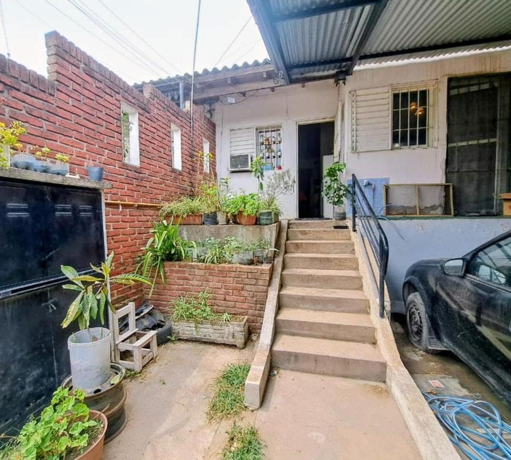 4-ROOM HOUSE FOR SALE IN MORENO