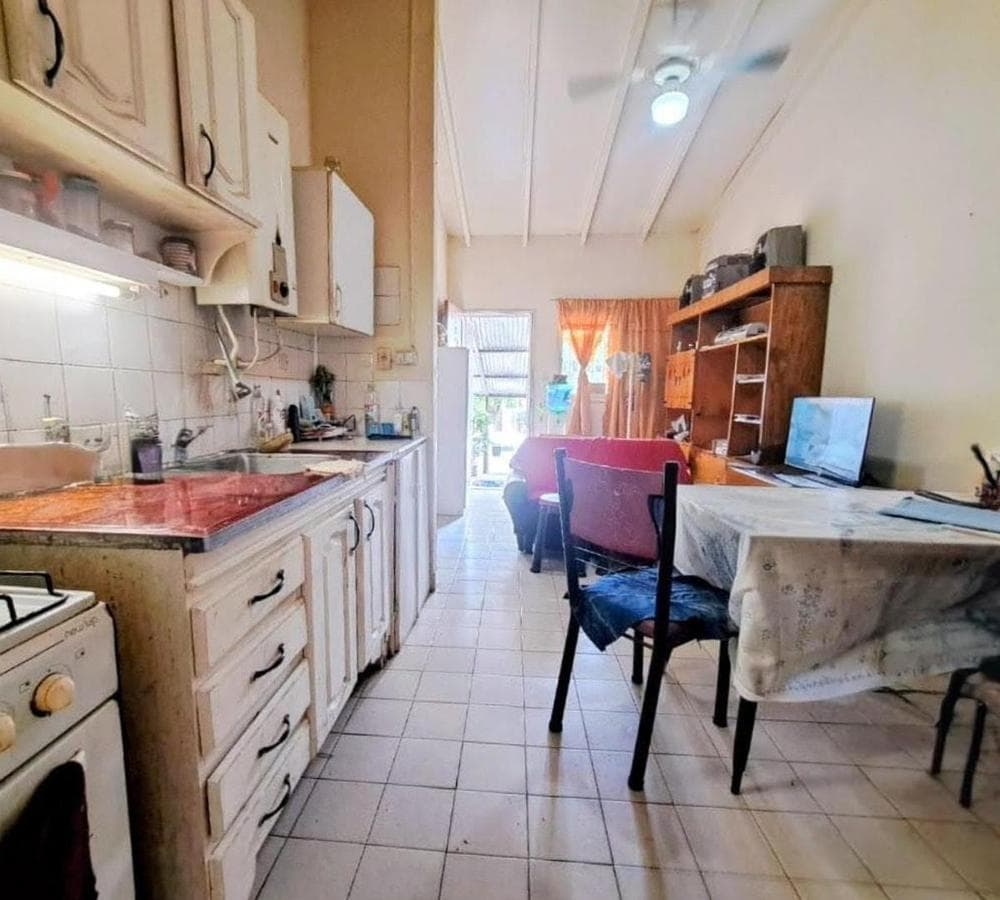 4-ROOM HOUSE FOR SALE IN MORENO