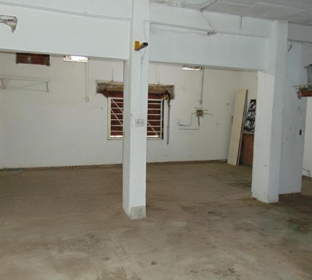 House with Commercial Space in San Miguel