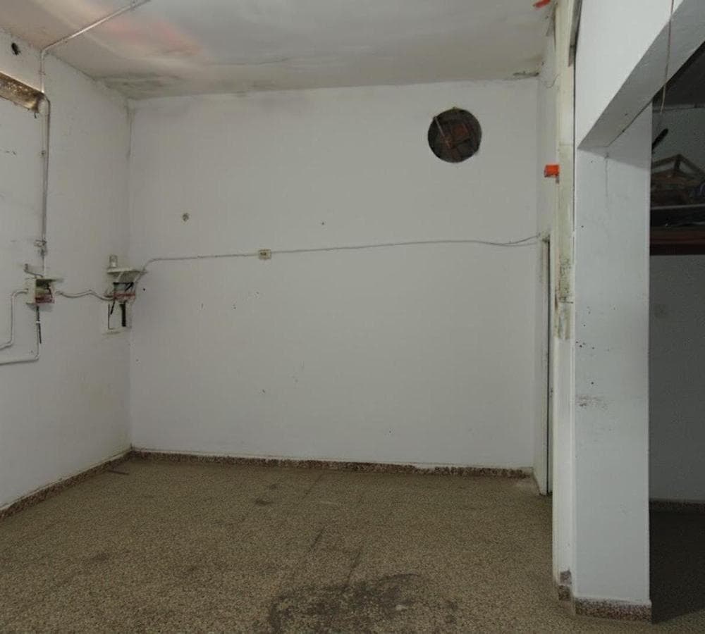 House with Commercial Space in San Miguel