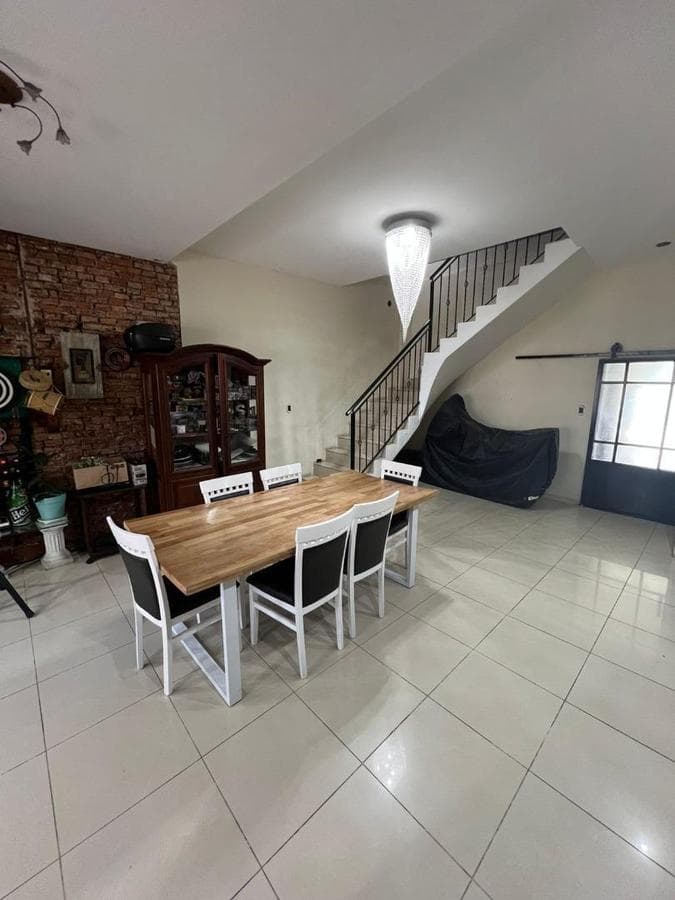 FOR SALE, QUILMES, 6-ROOM HOUSE, FINANCING AVAILABLE