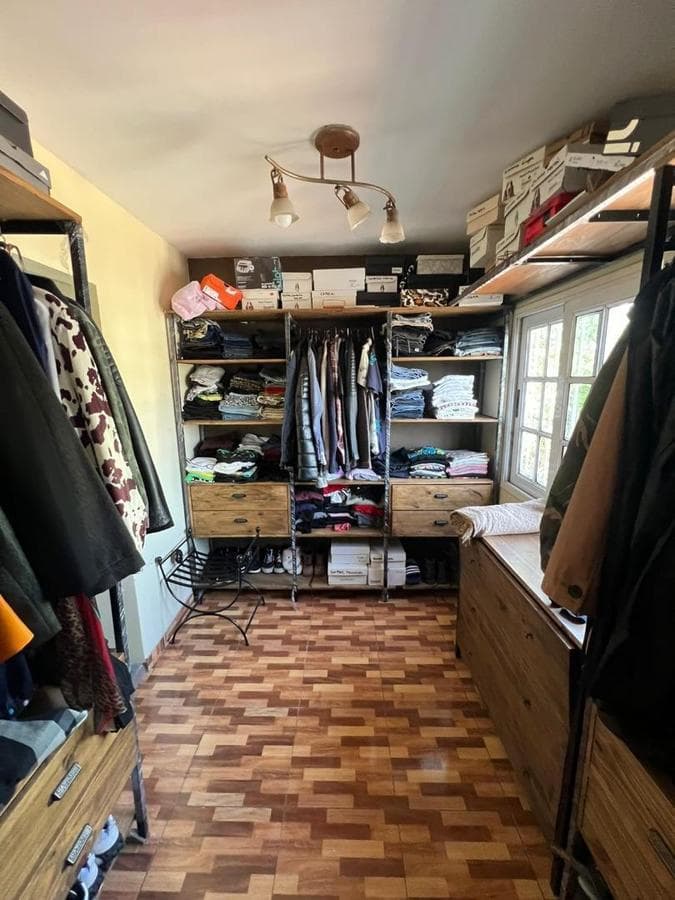 FOR SALE, QUILMES, 6-ROOM HOUSE, FINANCING AVAILABLE