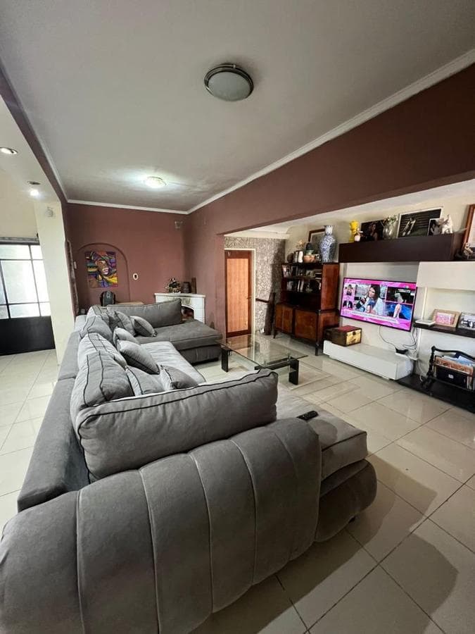 FOR SALE, QUILMES, 6-ROOM HOUSE, FINANCING AVAILABLE