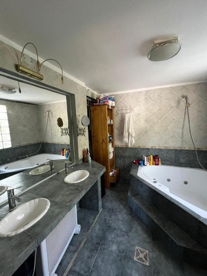 FOR SALE, QUILMES, 6-ROOM HOUSE, FINANCING AVAILABLE
