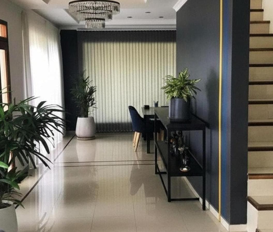 MINIMALIST HOME ON A CENTRAL LOT AT CLUB CAMPO LOS PUENTES