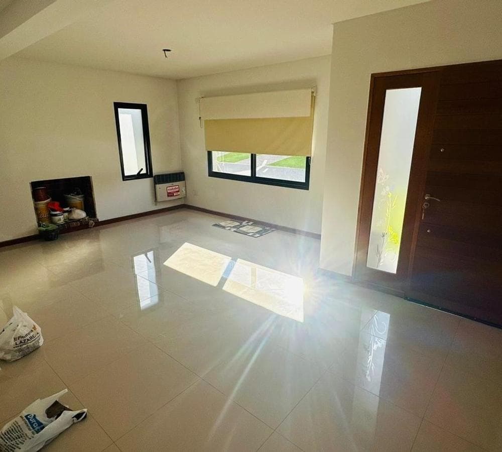 Country-Style House | 5-Room House on 2 Floors | Moreno