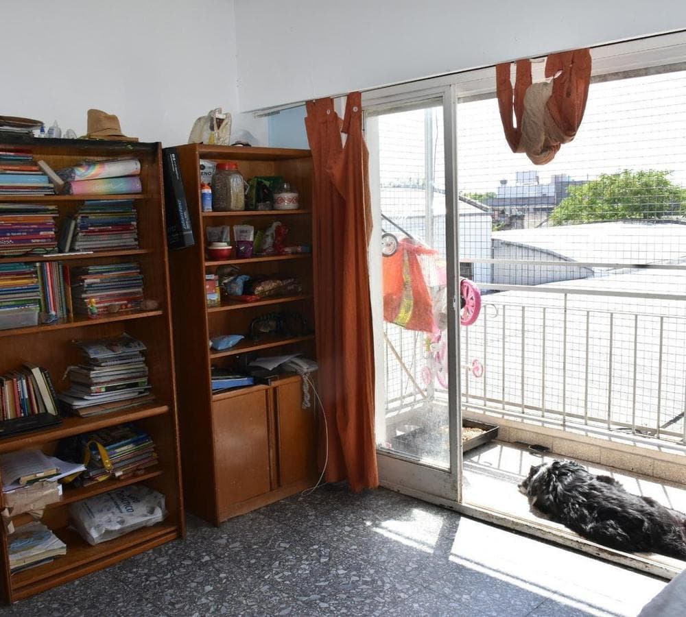 3-room apartment with a balcony in Mataderos – ideal for families