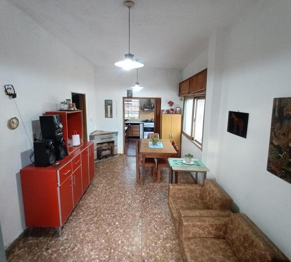 3-ROOM HOUSE