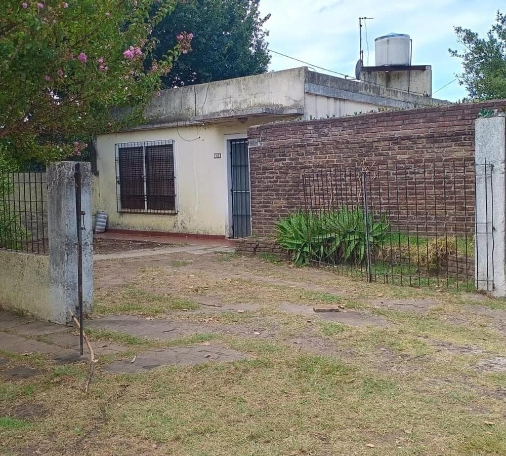 3-ROOM HOUSE