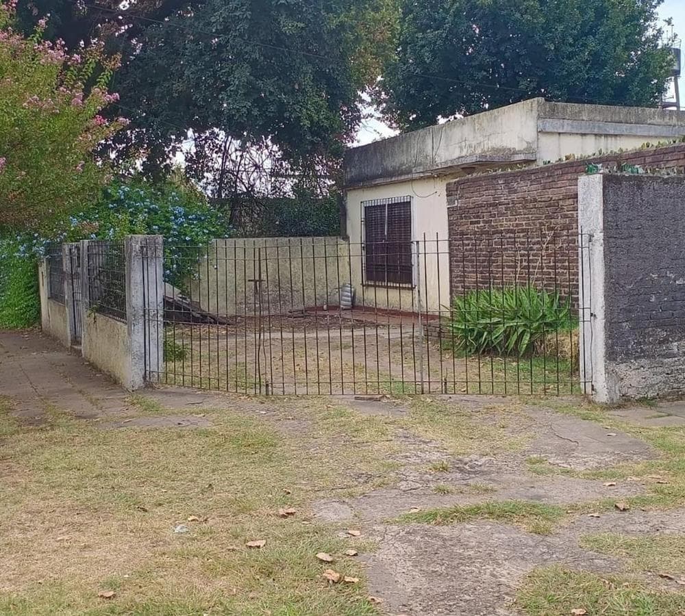 3-ROOM HOUSE