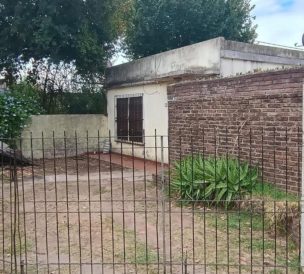 3-ROOM HOUSE