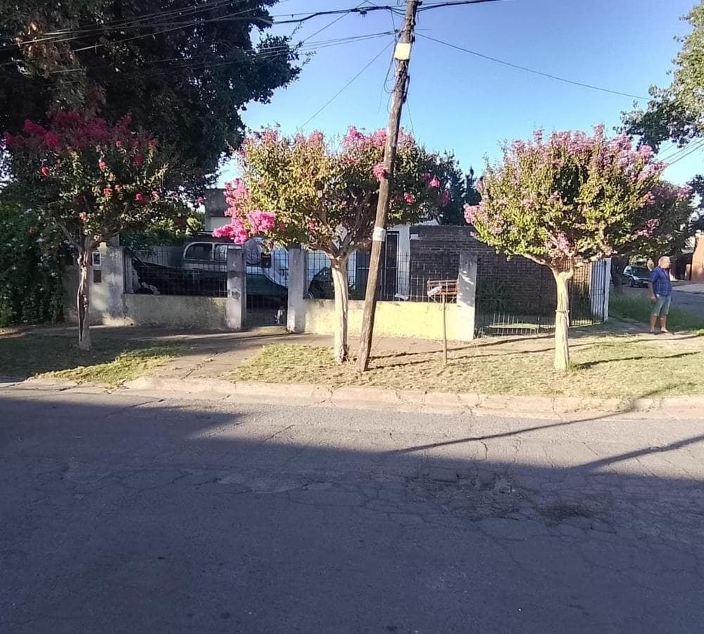 3-ROOM HOUSE