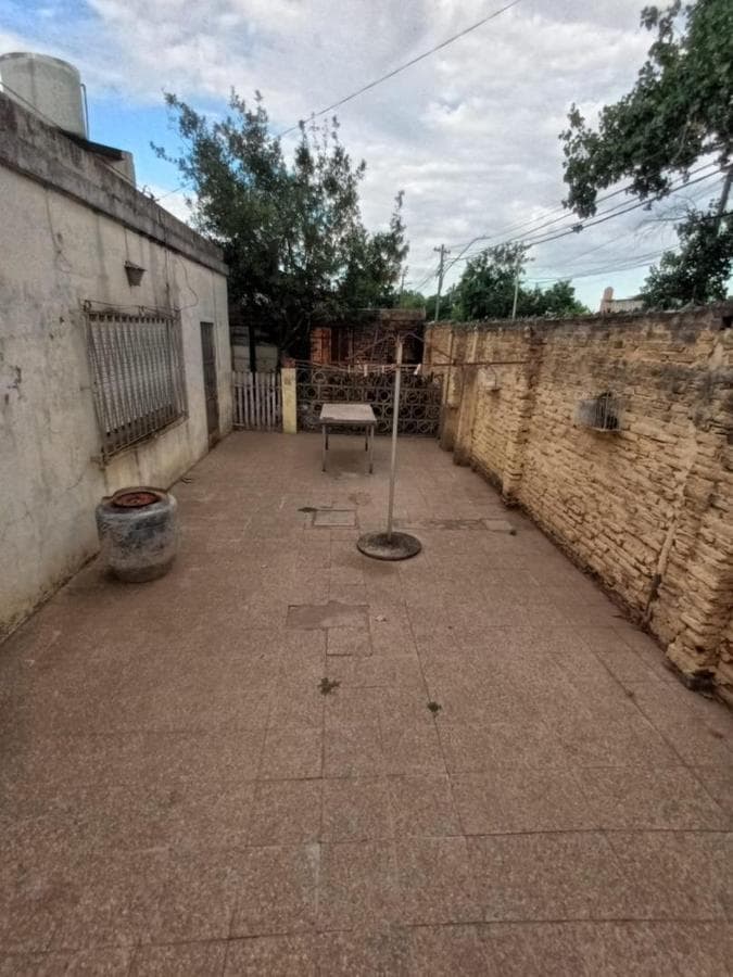 3-ROOM HOUSE