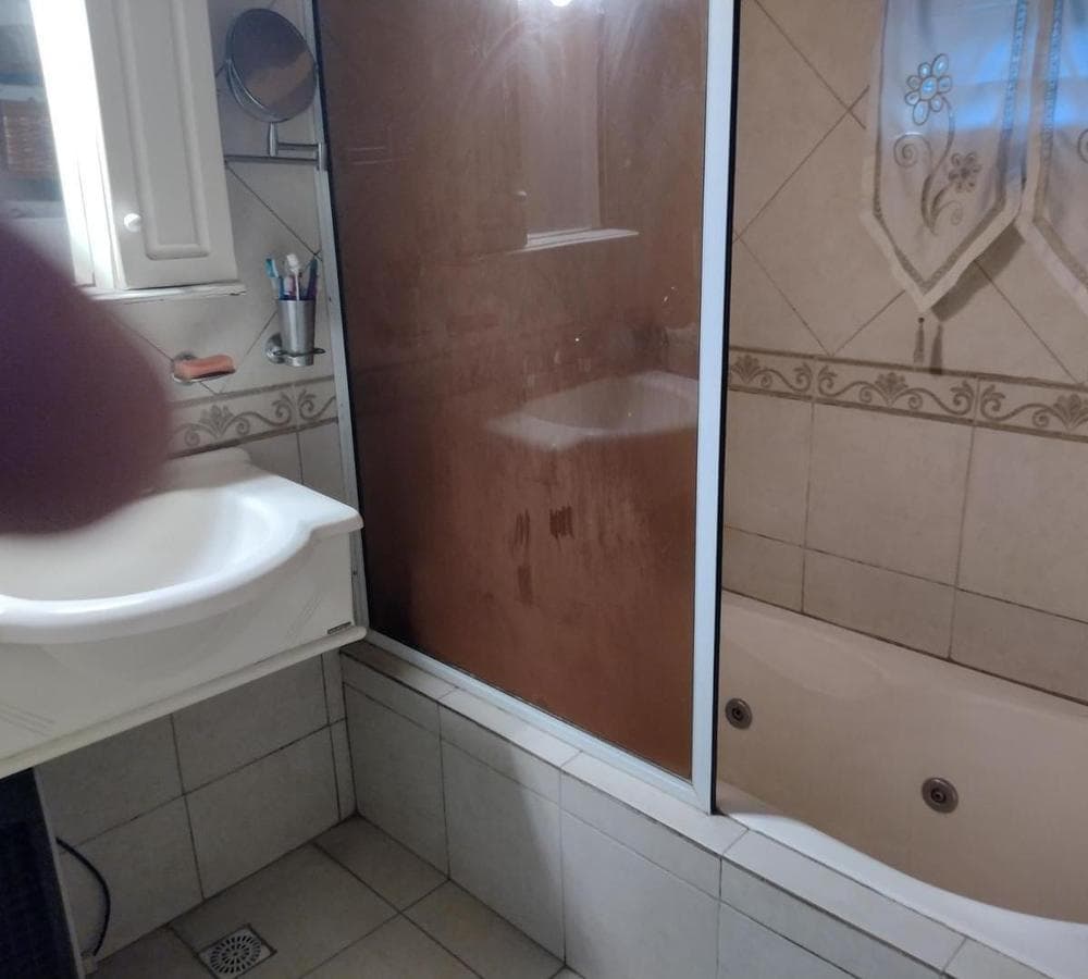 FOR SALE: 4-room house, garage, SWIMMING POOL, and BARBECUE AREA