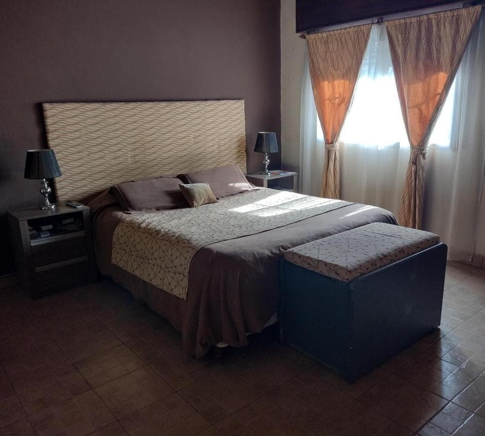 FOR SALE: 4-room house, garage, SWIMMING POOL, and BARBECUE AREA