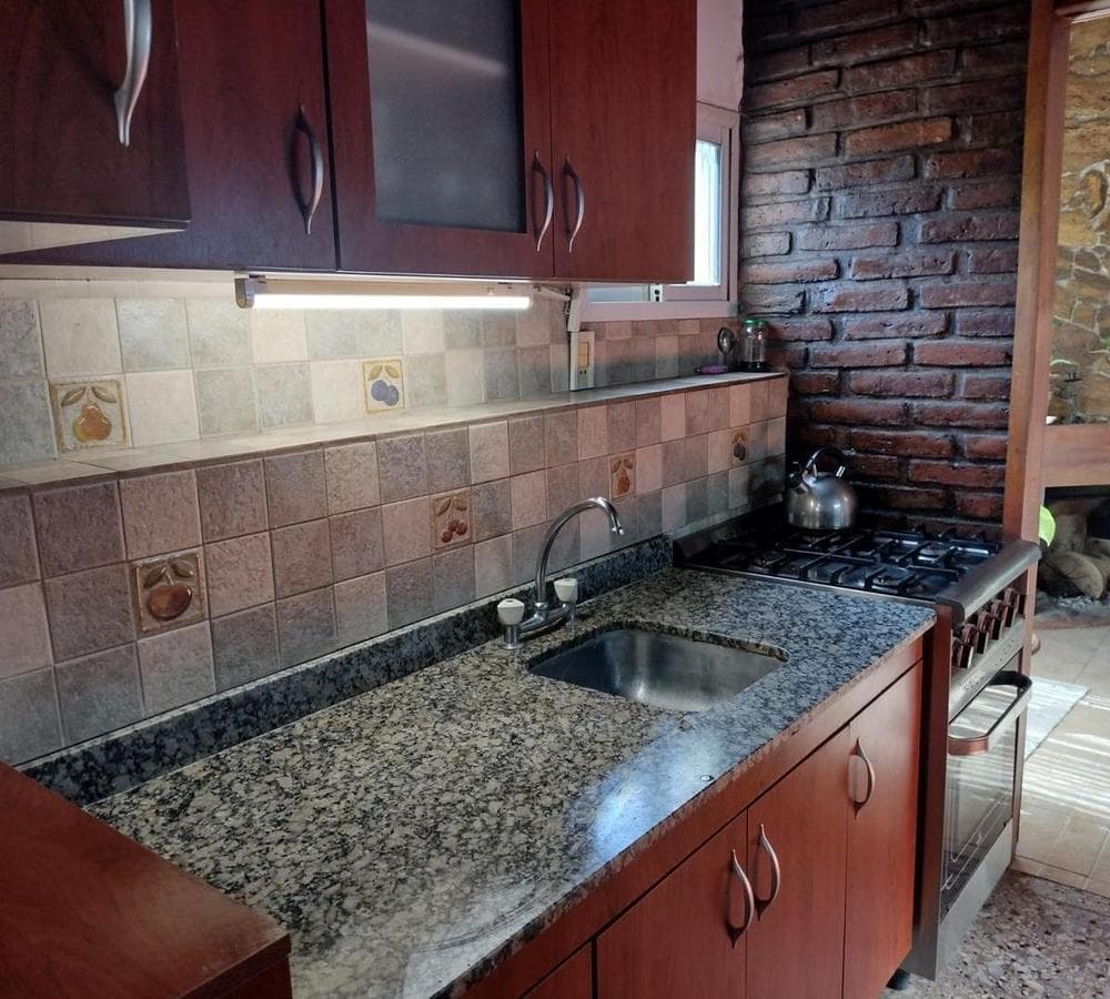 FOR SALE: 4-room house, garage, SWIMMING POOL, and BARBECUE AREA