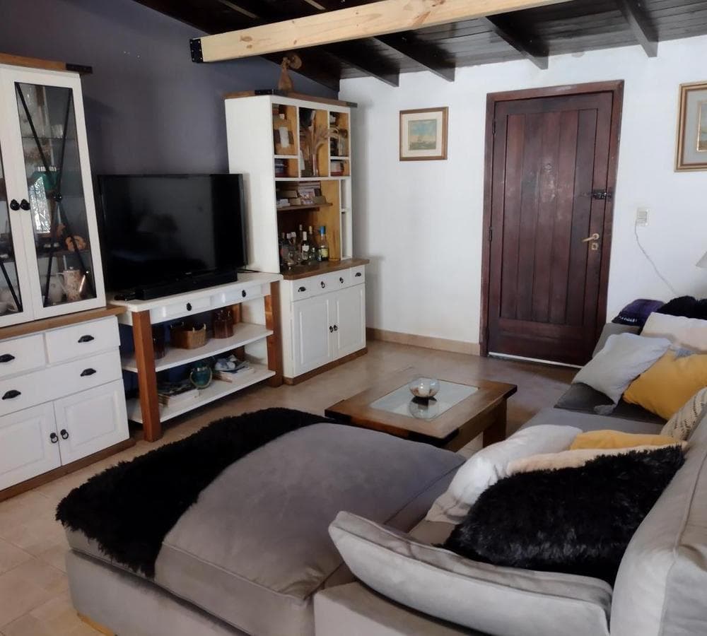 FOR SALE: 4-room house, garage, SWIMMING POOL, and BARBECUE AREA