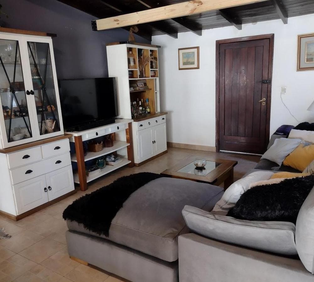 FOR SALE: 4-room house, garage, SWIMMING POOL, and BARBECUE AREA