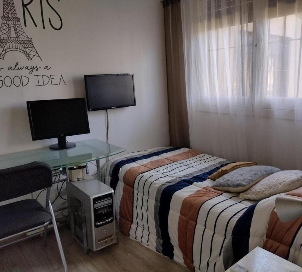 FOR SALE: 4-room house, garage, SWIMMING POOL, and BARBECUE AREA
