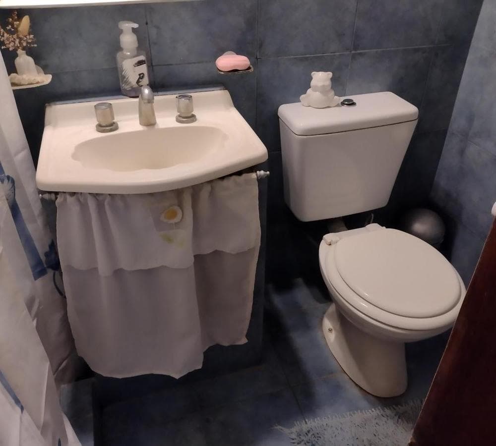 FOR SALE: 4-room house, garage, SWIMMING POOL, and BARBECUE AREA
