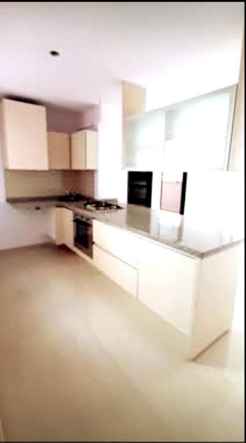TWO-ROOM APARTMENT FOR SALE IN A HIGH-END BUILDING