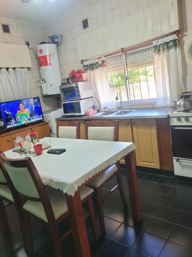 4-ROOM HOUSE FOR SALE WITH GARDEN IN MORENO