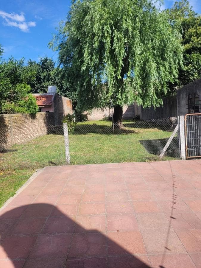 4-ROOM HOUSE FOR SALE WITH GARDEN IN MORENO