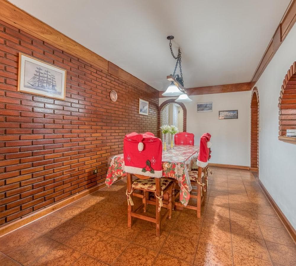 6-ROOM HOUSE FOR SALE IN DOWNTOWN SAN MIGUEL—MORTGAGE AVAILABLE