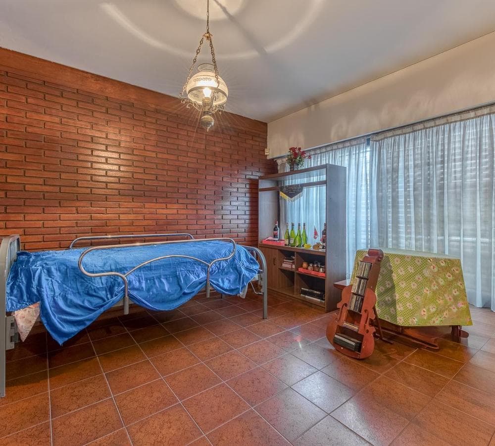 6-ROOM HOUSE FOR SALE IN DOWNTOWN SAN MIGUEL—MORTGAGE AVAILABLE