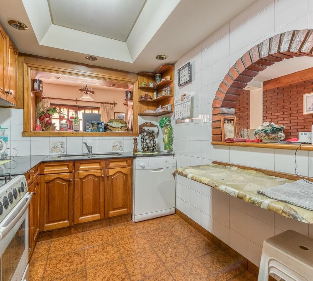 6-ROOM HOUSE FOR SALE IN DOWNTOWN SAN MIGUEL—MORTGAGE AVAILABLE