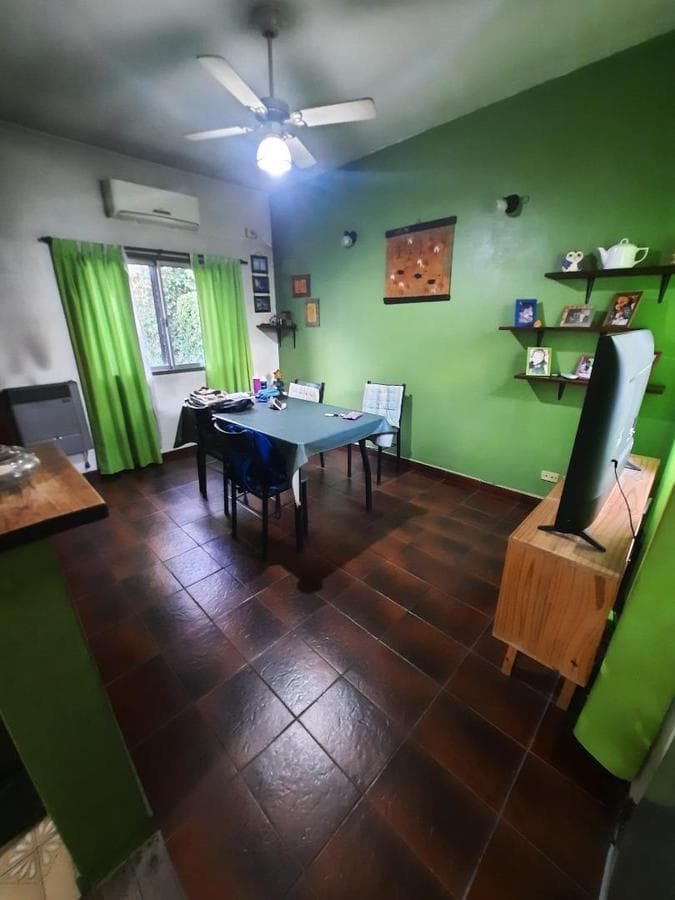 PROPERTY IN CASTELAR NORTE: 3 BEDROOMS, LAUNDRY ROOM, PARK