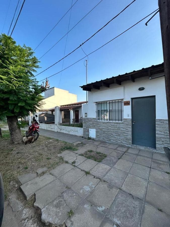 HOUSE + GARAGE FOR SALE IN MERCEDES