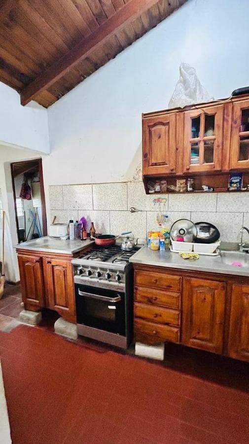 HOUSE + GARAGE FOR SALE IN MERCEDES