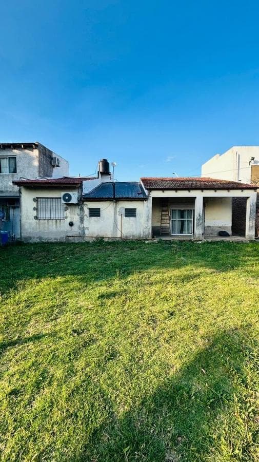 HOUSE + GARAGE FOR SALE IN MERCEDES