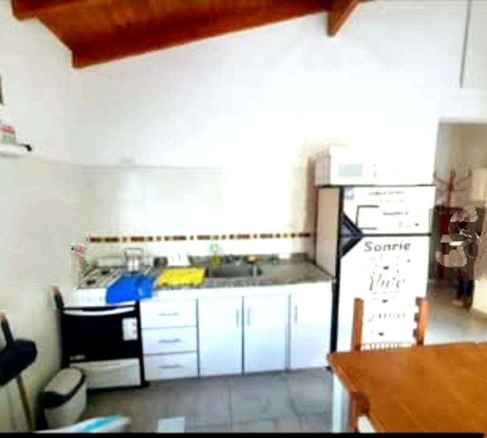 BEAUTIFUL THREE-BEDROOM PH IN COSTA AZUL (SAN BERNARDO)