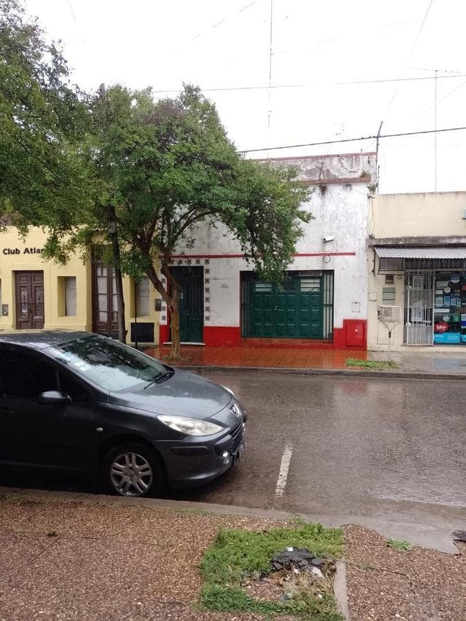 HOUSE IN LUJÁN