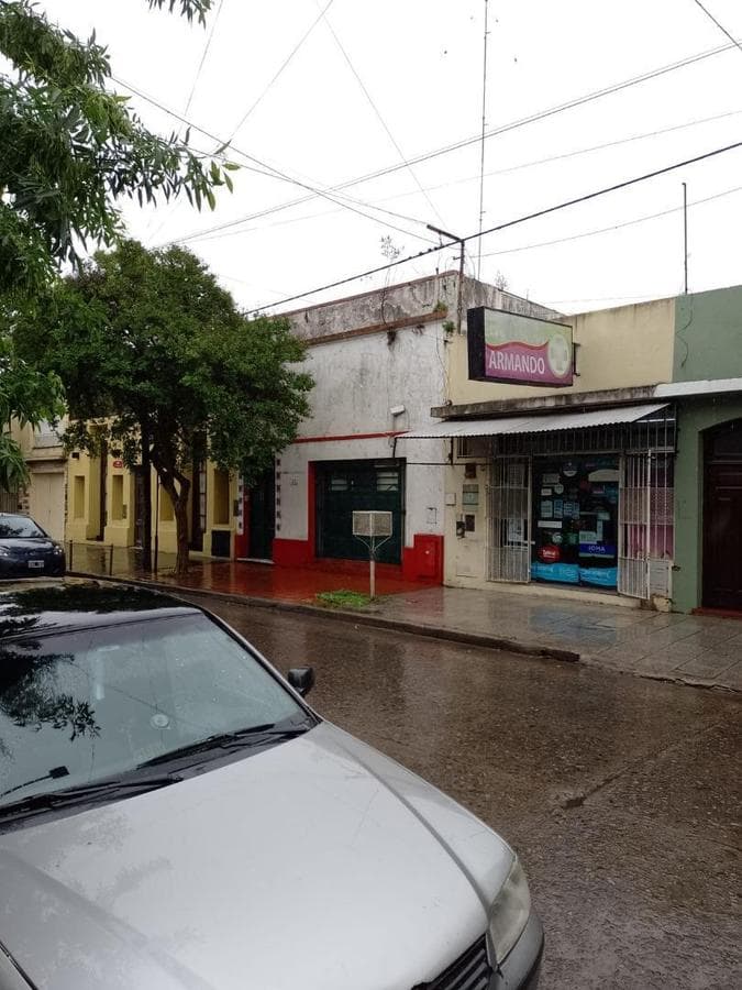 HOUSE IN LUJÁN