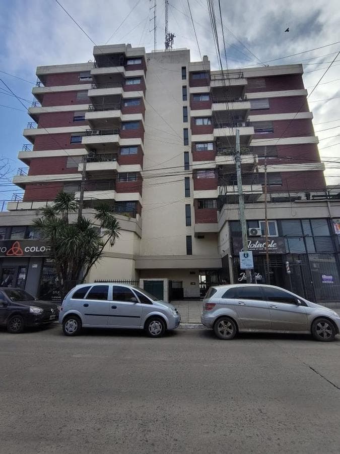 APARTMENT FOR SALE IN MORENO - 3 ROOMS