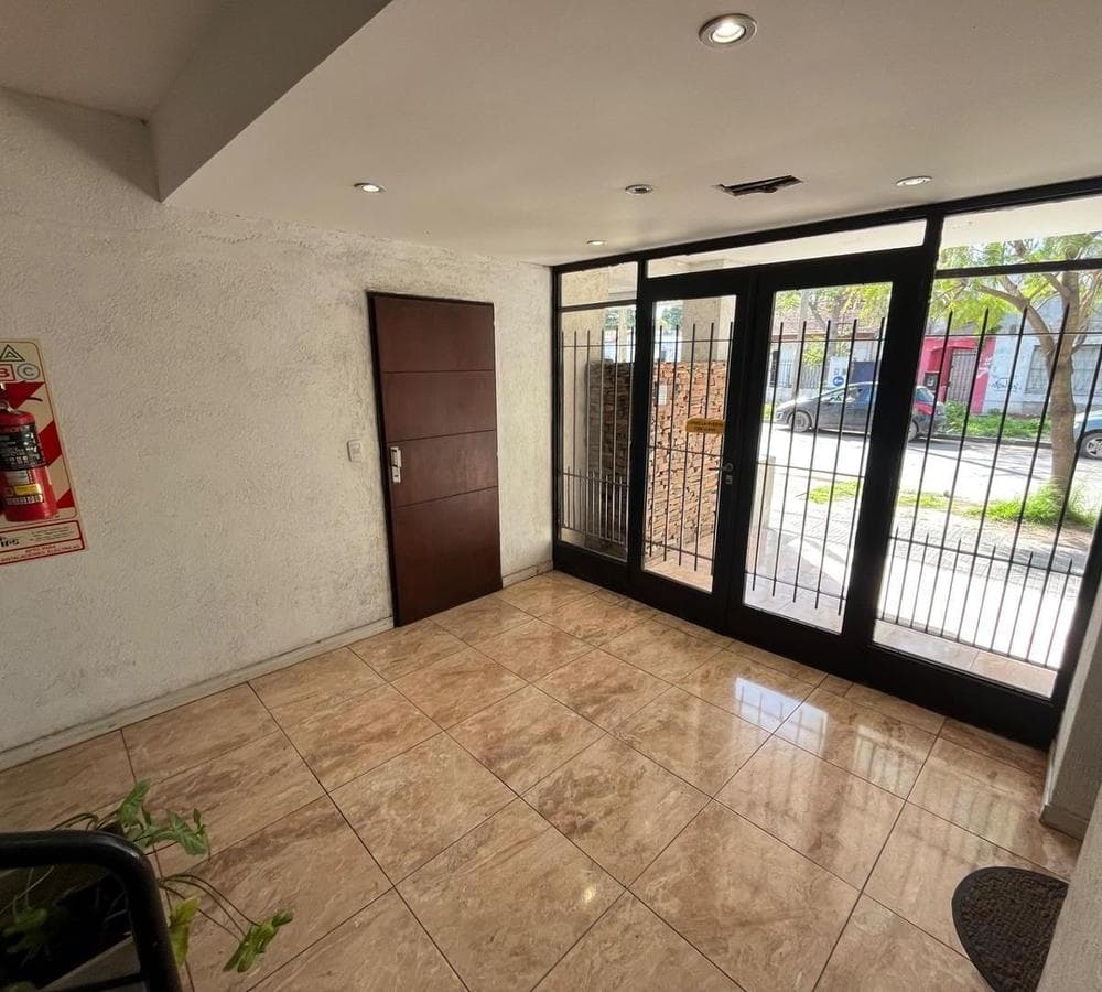 2-Room Apartment in Downtown Moreno