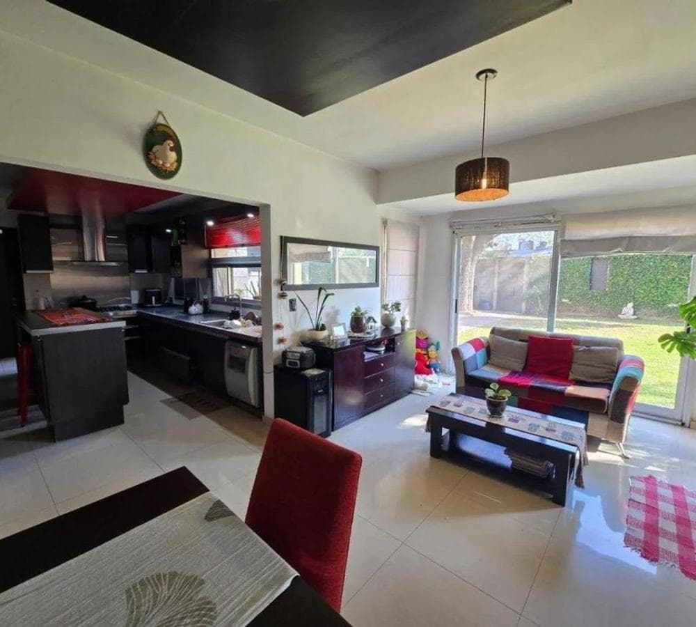 SPECTACULAR 4-BEDROOM VILLA IN CIUDAD JARDIN