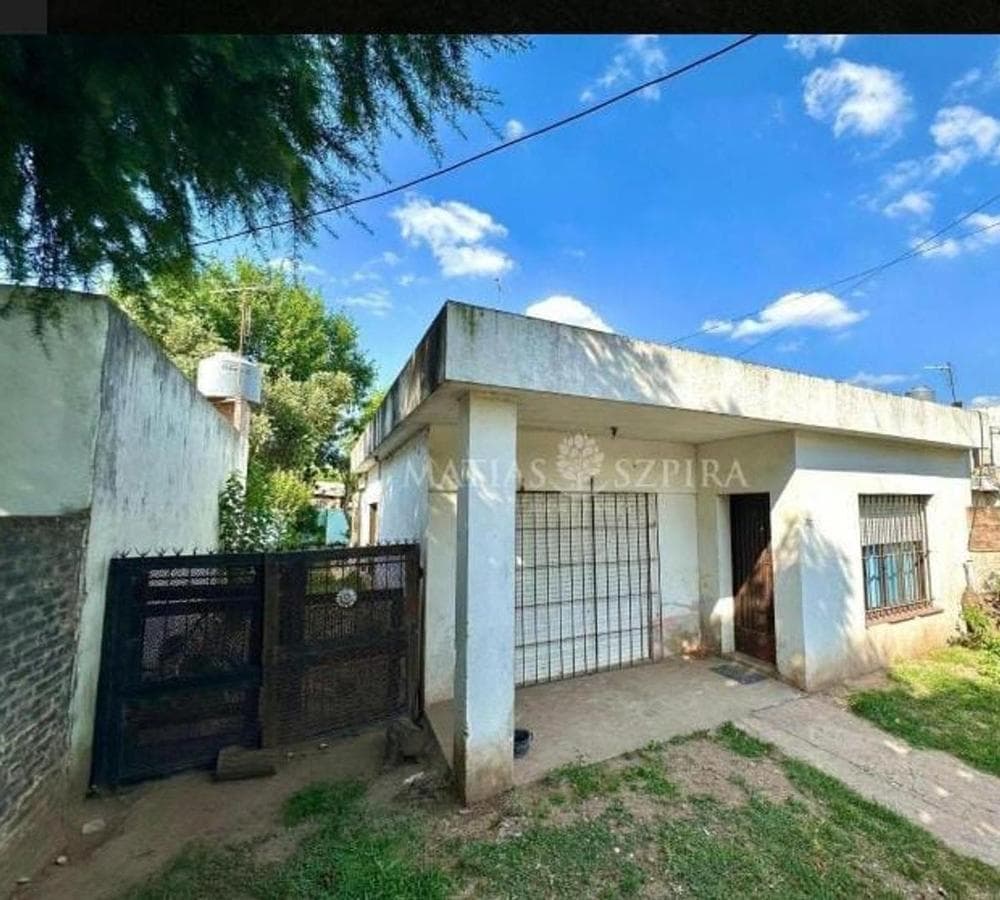 House for sale in Arcos Paz. Excellent location